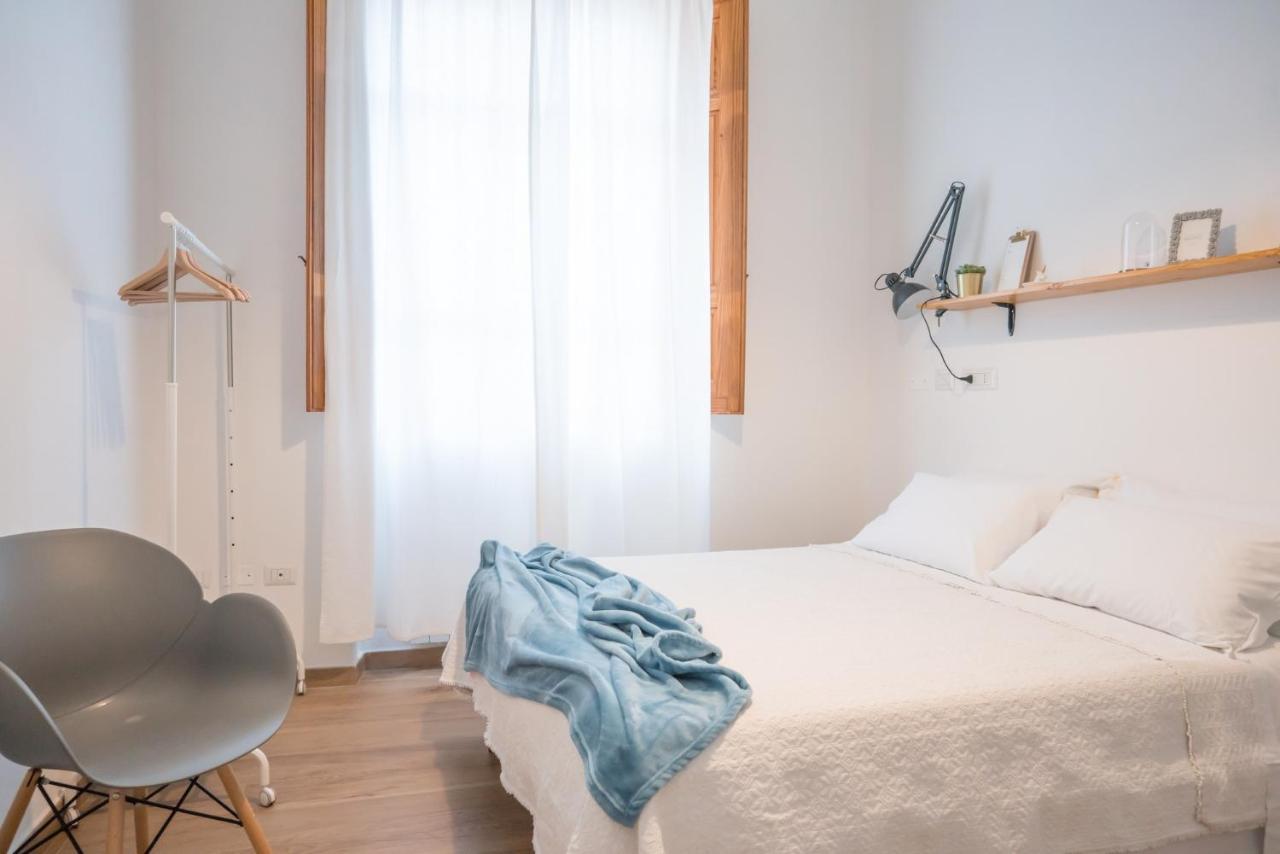 Minimalist Chic A Villanova 3Bdr - 2Bth - Wifi กาญารี ภายนอก รูปภาพ