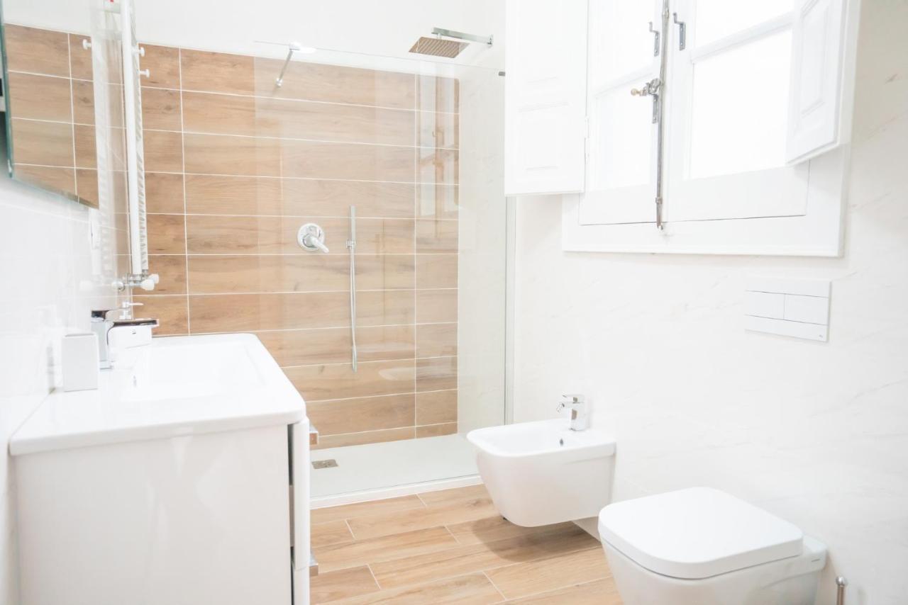 Minimalist Chic A Villanova 3Bdr - 2Bth - Wifi กาญารี ภายนอก รูปภาพ